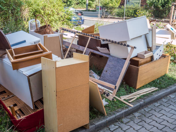 Best Commercial Cleanout Services  in East Foothills, CA